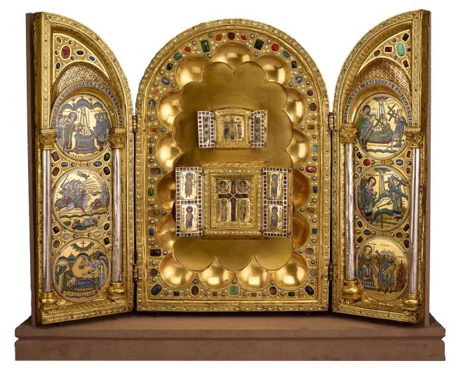Gold triptych