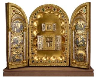 Gold triptych
